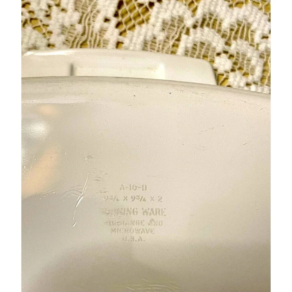 VNT Corning Ware Blue Cornflower Baking Dish 2 Quart With Glass Lid Grannycore